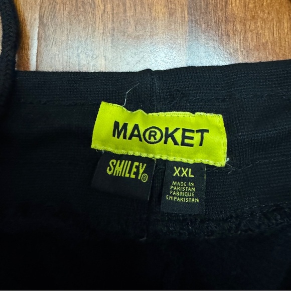 Market Smiley Dont Happy Be Worry Shorts Size XXL - Picture 4 of 7